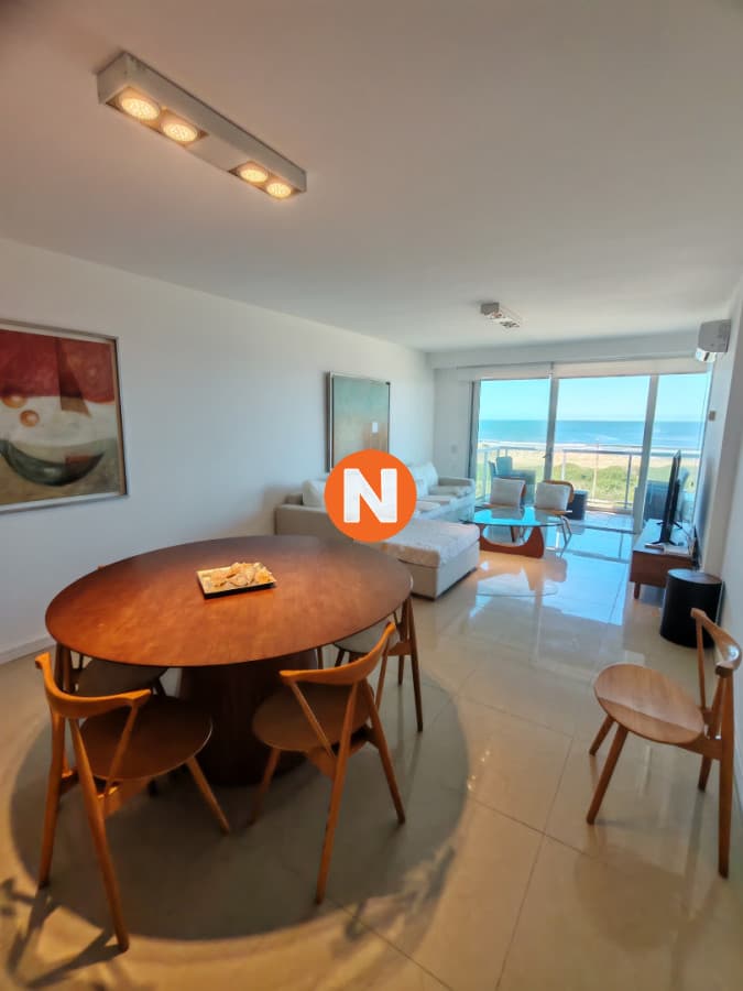 Apartamento con vistas privilegiadas a la Brava