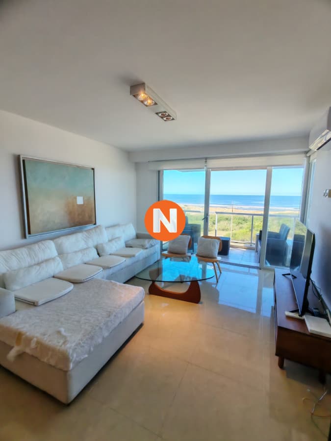 Apartamento con vistas privilegiadas a la Brava