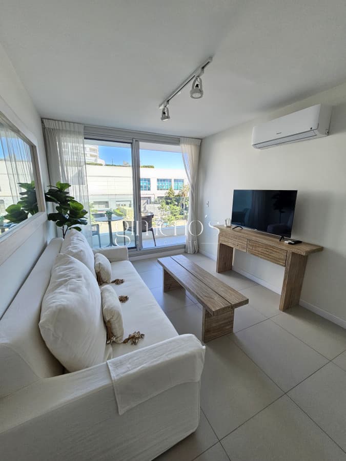 Apartamento en Punta del Este, Mansa
