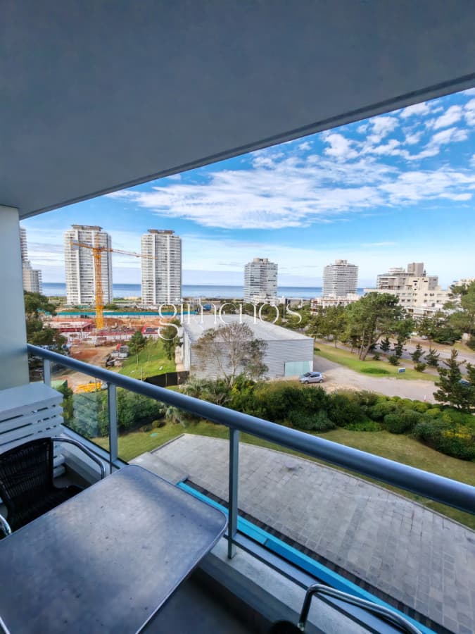 Apartamento de 1 Dormitorio en Venta en Punta del Este - Cerca del Mar - Playa Brava