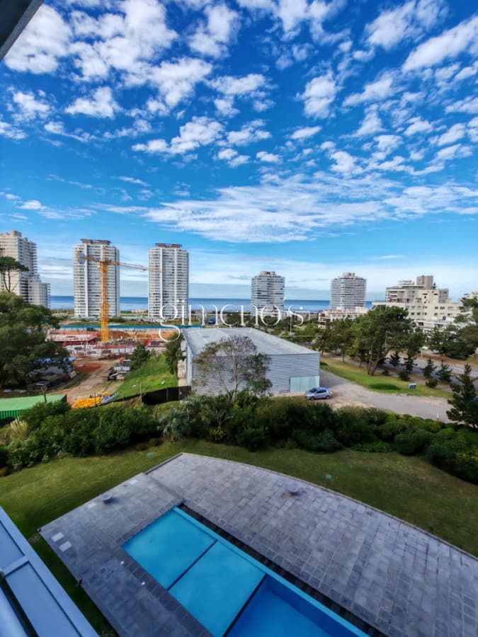 Apartamento de 1 Dormitorio en Venta en Punta del Este - Cerca del Mar - Playa Brava