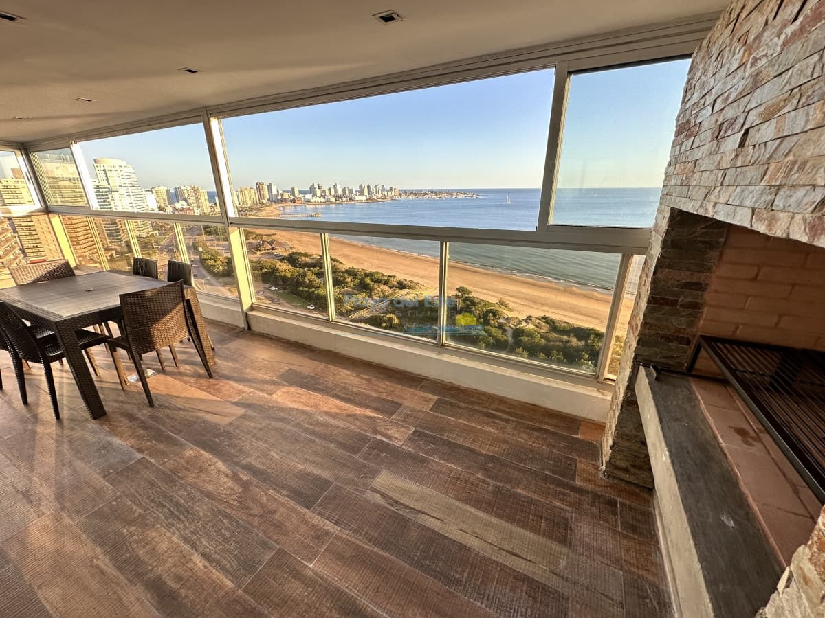 Penthouse primera linea mansa - Inmobiliaria Playa del Este