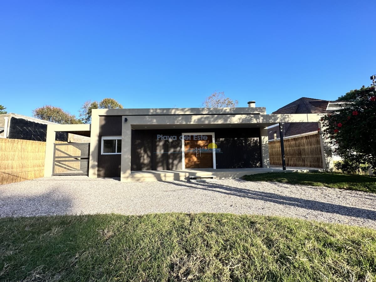 Casa venta punta del este  - Inmobiliaria Playa del Este