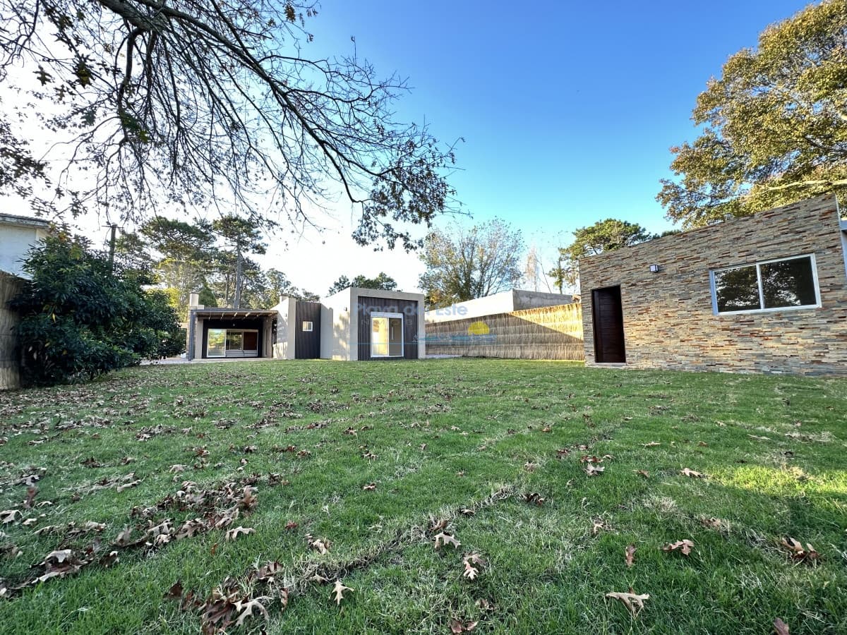 Casa venta punta del este  - Inmobiliaria Playa del Este