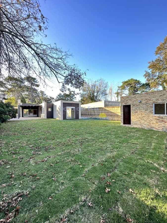 Casa venta punta del este  - Inmobiliaria Playa del Este