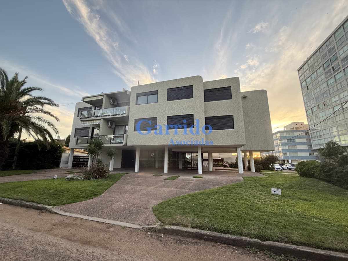 Apartamento en Punta del Este, Mansa