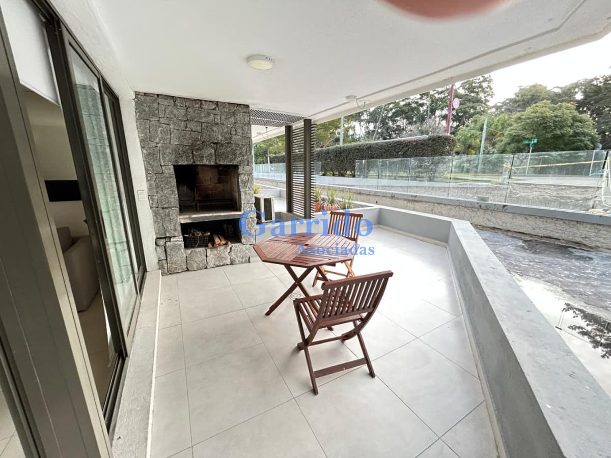 Vendo apto 1 dorm con terraza parrillero