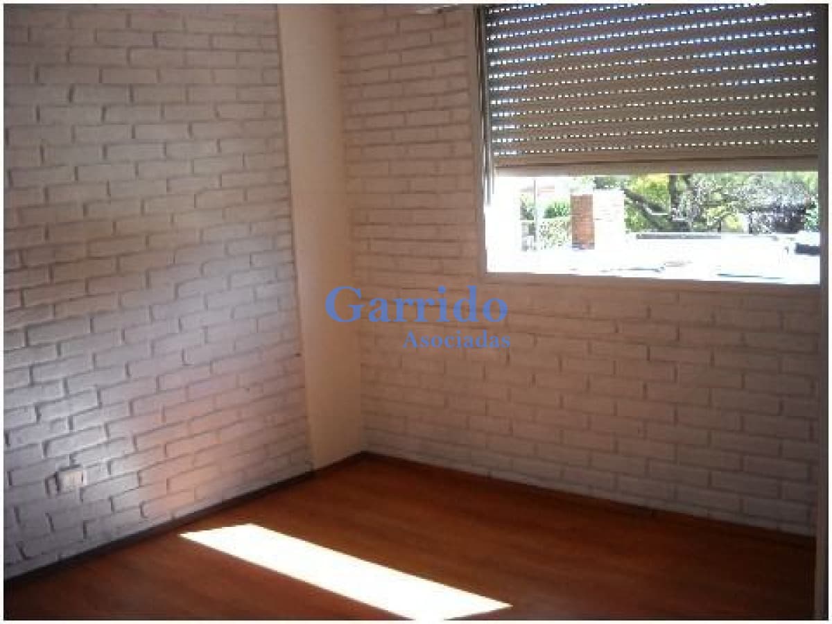 Alq Anual Centro Maldonado 2 Dormitorios- Ref 1413