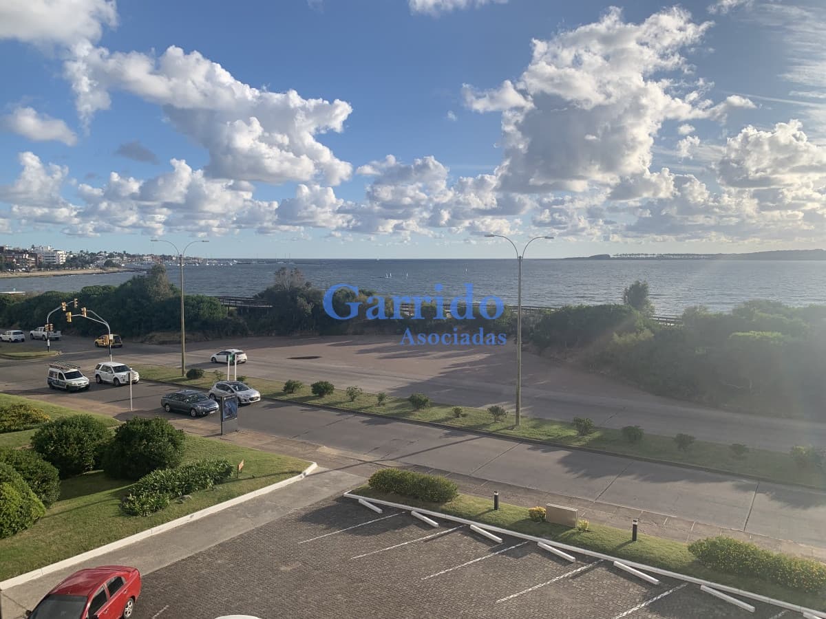 Apartamento en Punta del Este, Mansa