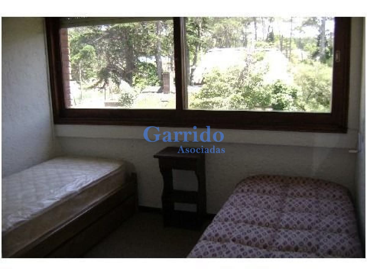 Alq Anual Apto, San Rafael, 2 Dor, 2 Baños, Cochera Ref 397