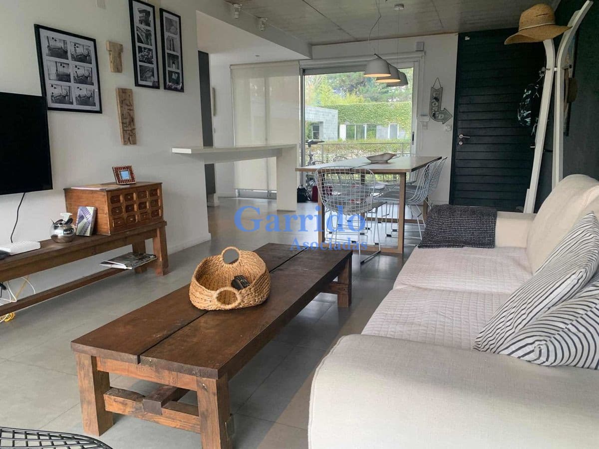 Vendo Apto 2 Dorm, 2 Baños, Muy Linda Zona  Ref 1356