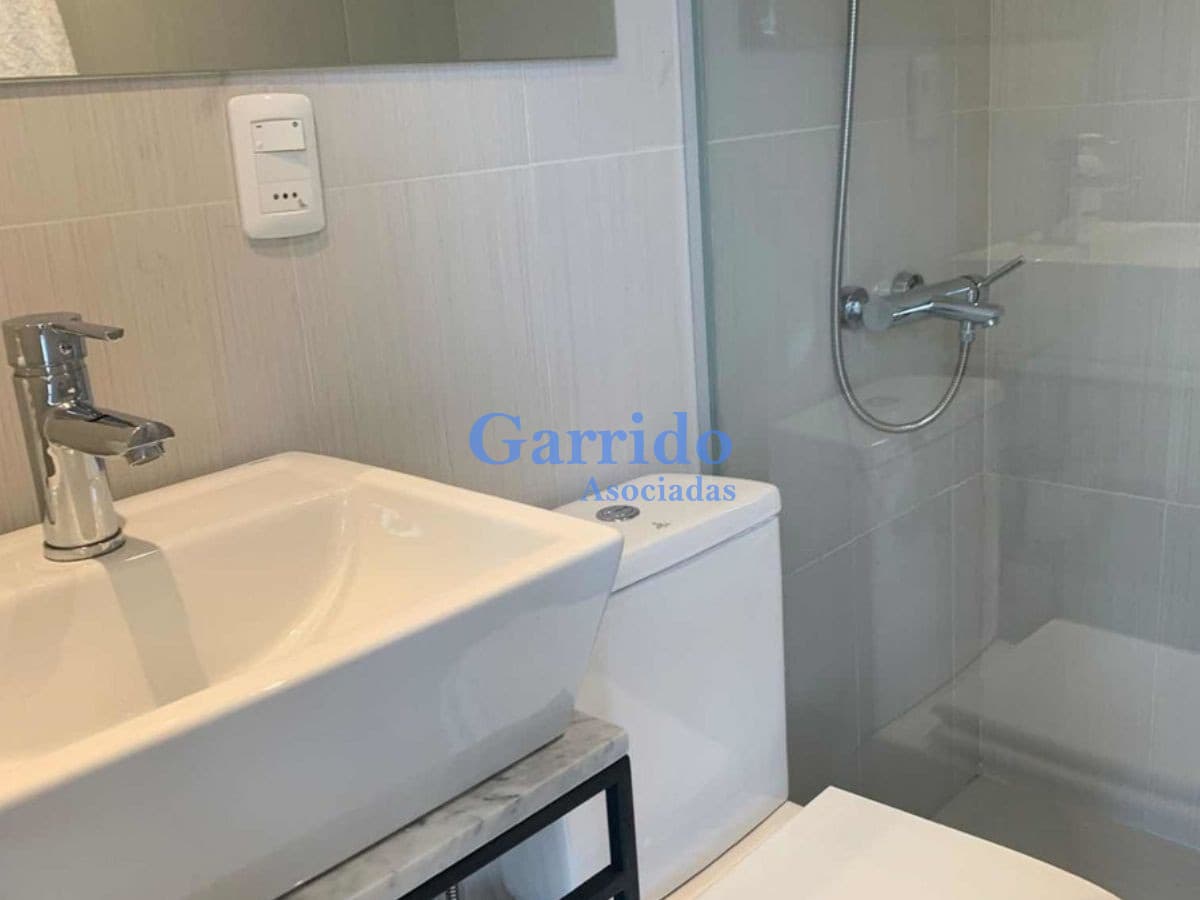 Alquilo Anual Apto 2 Dorm, 2 Baños, Muy Linda Zona  Ref 1356