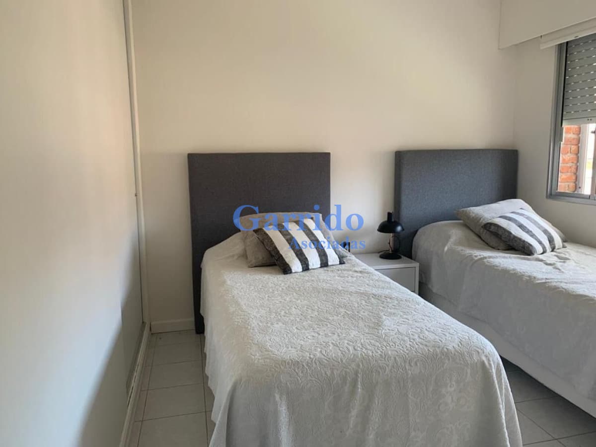 Alquilo Anual 4 Dorm, Reciclado Divino Ref 1508
