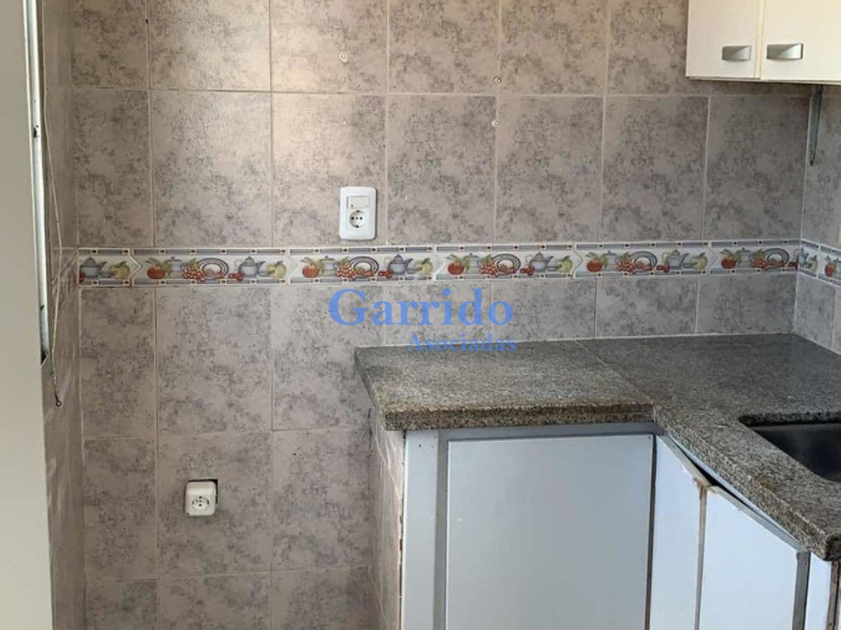 Alquiler Anual !!!apto De Un Dorm 1 Baño.