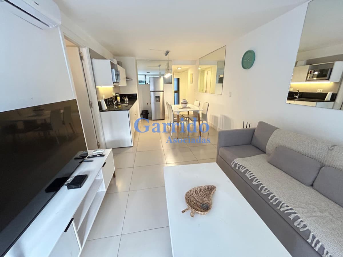 Vendo apto 1 dorm con terraza parrillero