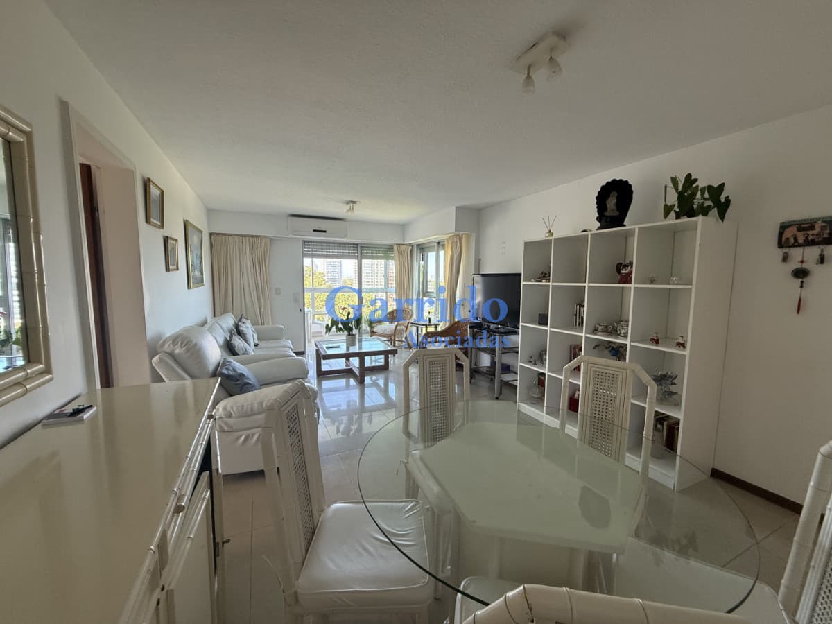 Apartamento Roosevelt 2 dormitorios con vista
