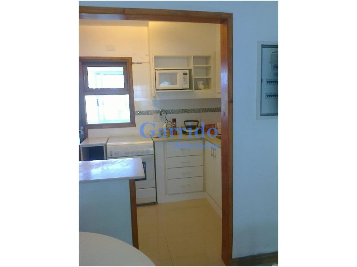 Vendo  2 dorm ,    Av.Roosevelt , reciclado .