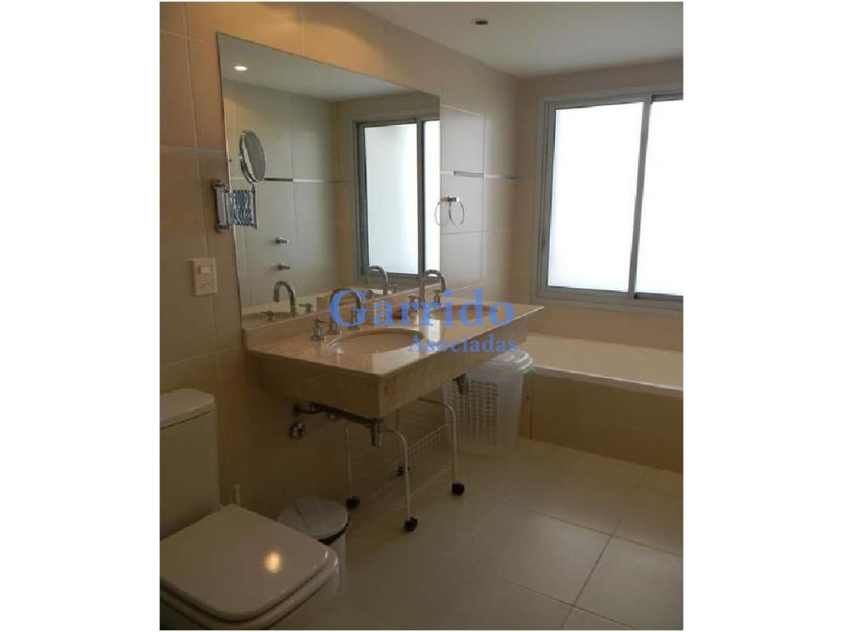 Apartamento en Punta del Este, Mansa