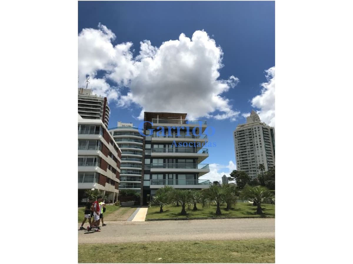 Apartamento en Punta del Este, Brava
