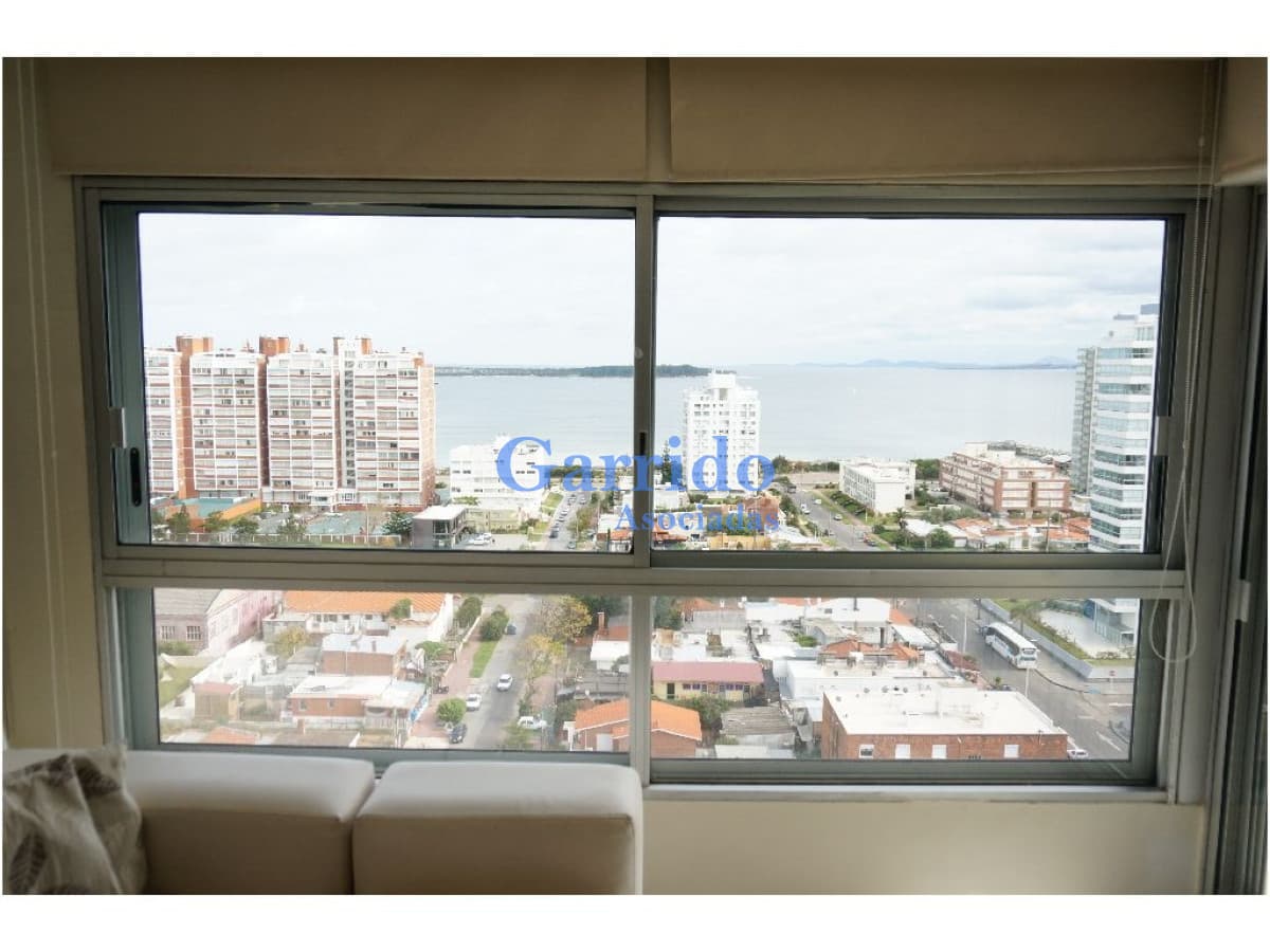 Apartamento en Punta del Este, Brava