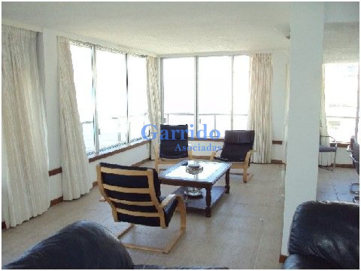 Apartamento en Punta del Este, Brava