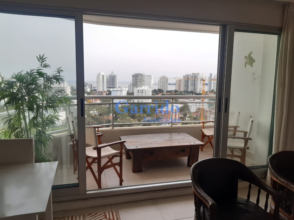 Alquilo apto 1 dorm y medio  todos los servicios