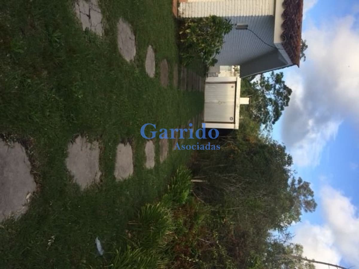 Casa En Beverly Hills De 2 Dorm, Parrillero Y Garaje Ref 586