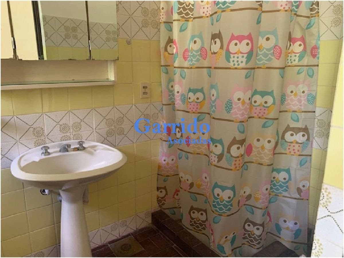 - Ref: 2157