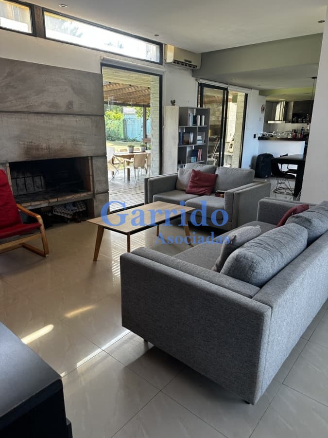 Casa en Punta del Este, Lugano