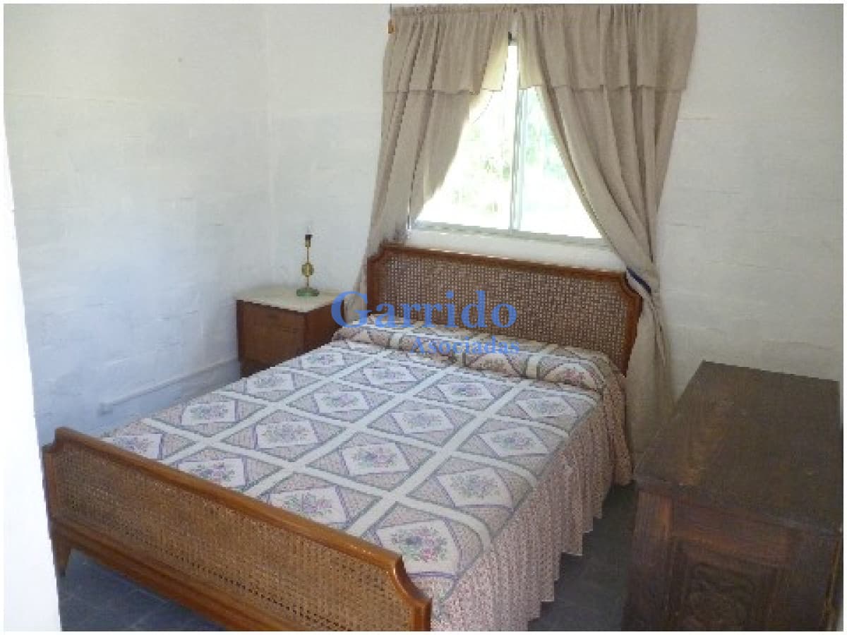 Vendo excelente chalet , a 50 mtrs del mar