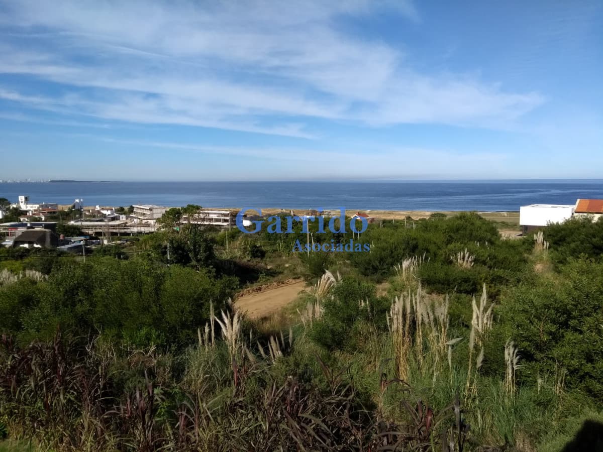 Casa con Espectacular vista al mar