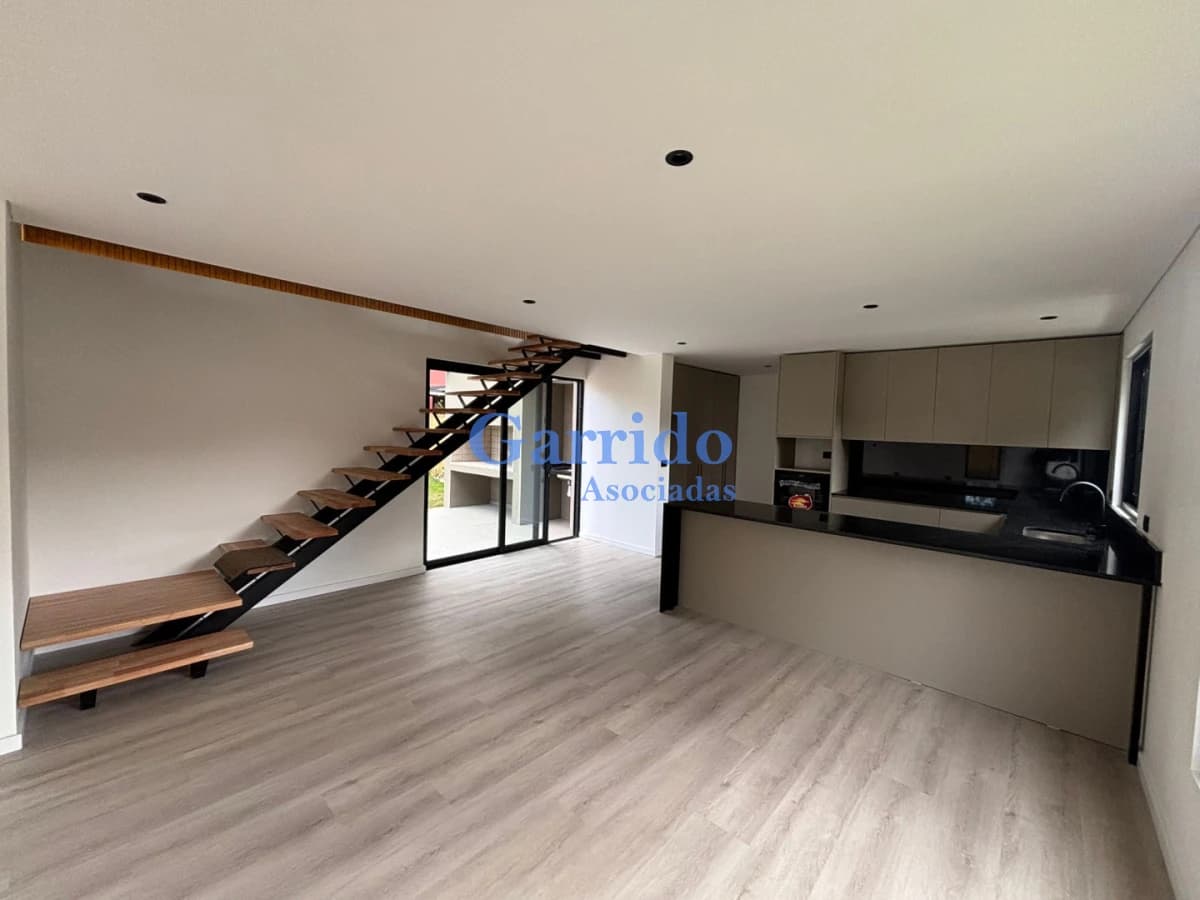 Chalet espectacular a la venta a estrenar