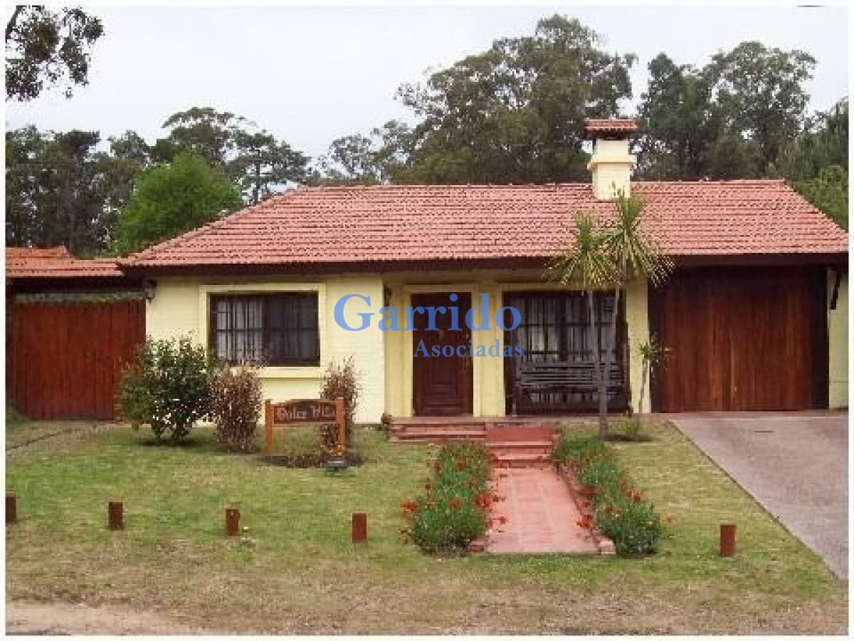 4 Dor 3 Baños, Piscina Climatizada, Parada 18 Mansa, Ref 548
