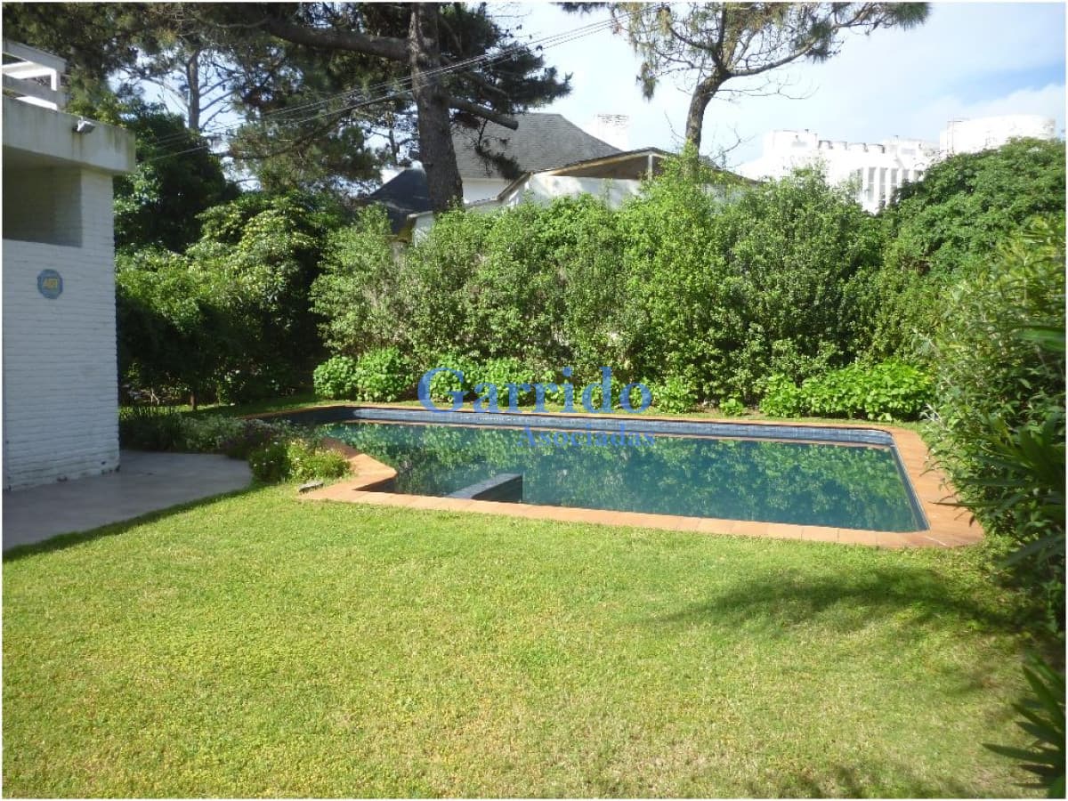 Alquilo Casa a 150 mtrs del mar de la brava