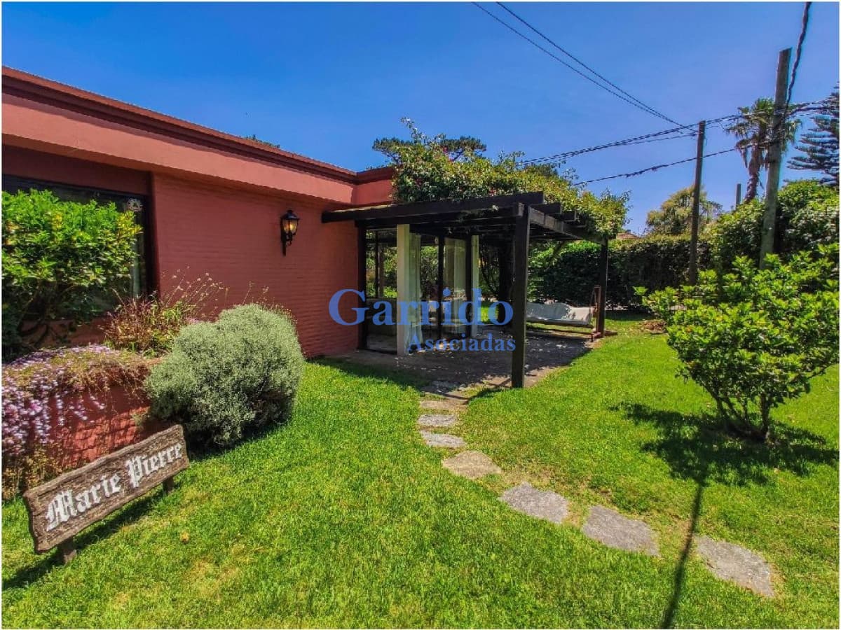 Casa en Punta del Este, Mansa