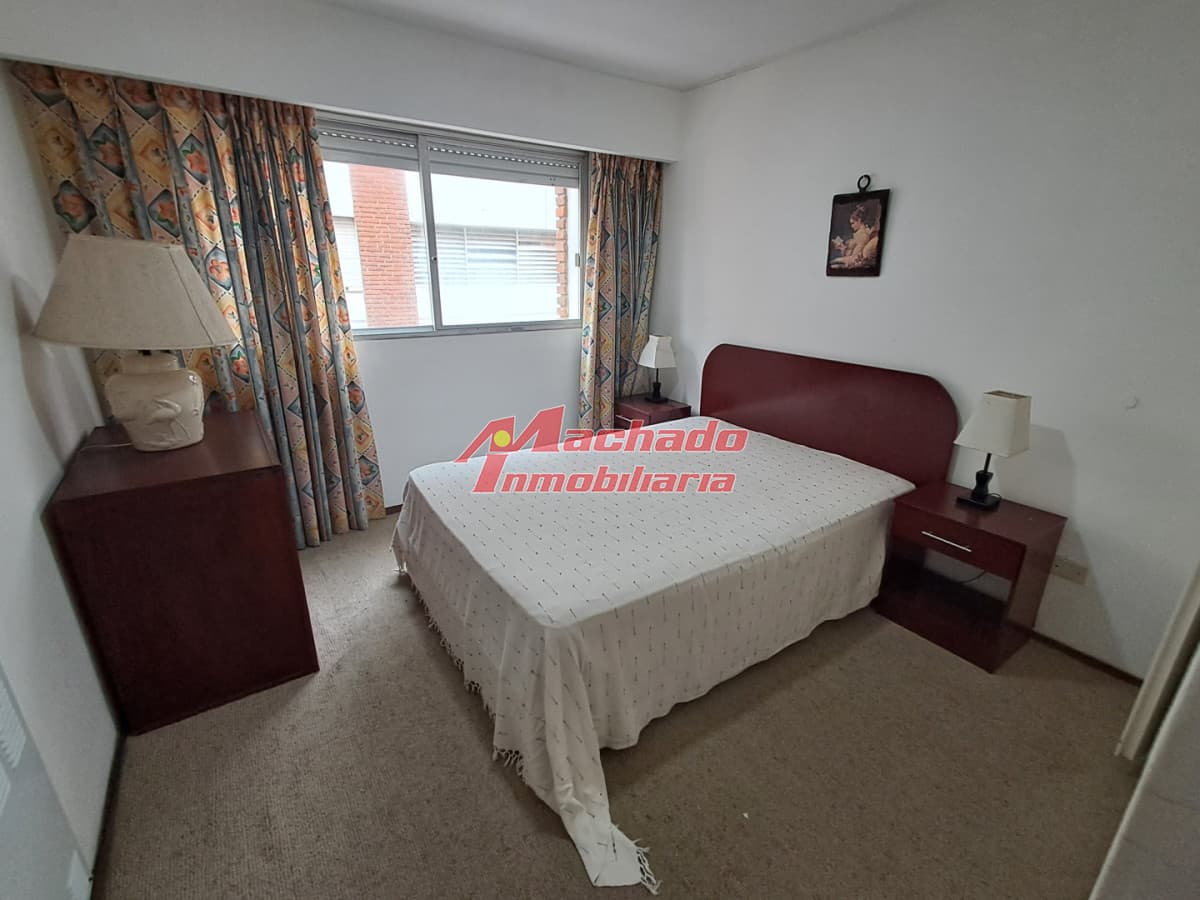 PUNTA DEL ESTE MANSA PRIMERA LINEA APTO DE 1 DORMITORIO EN VENTA