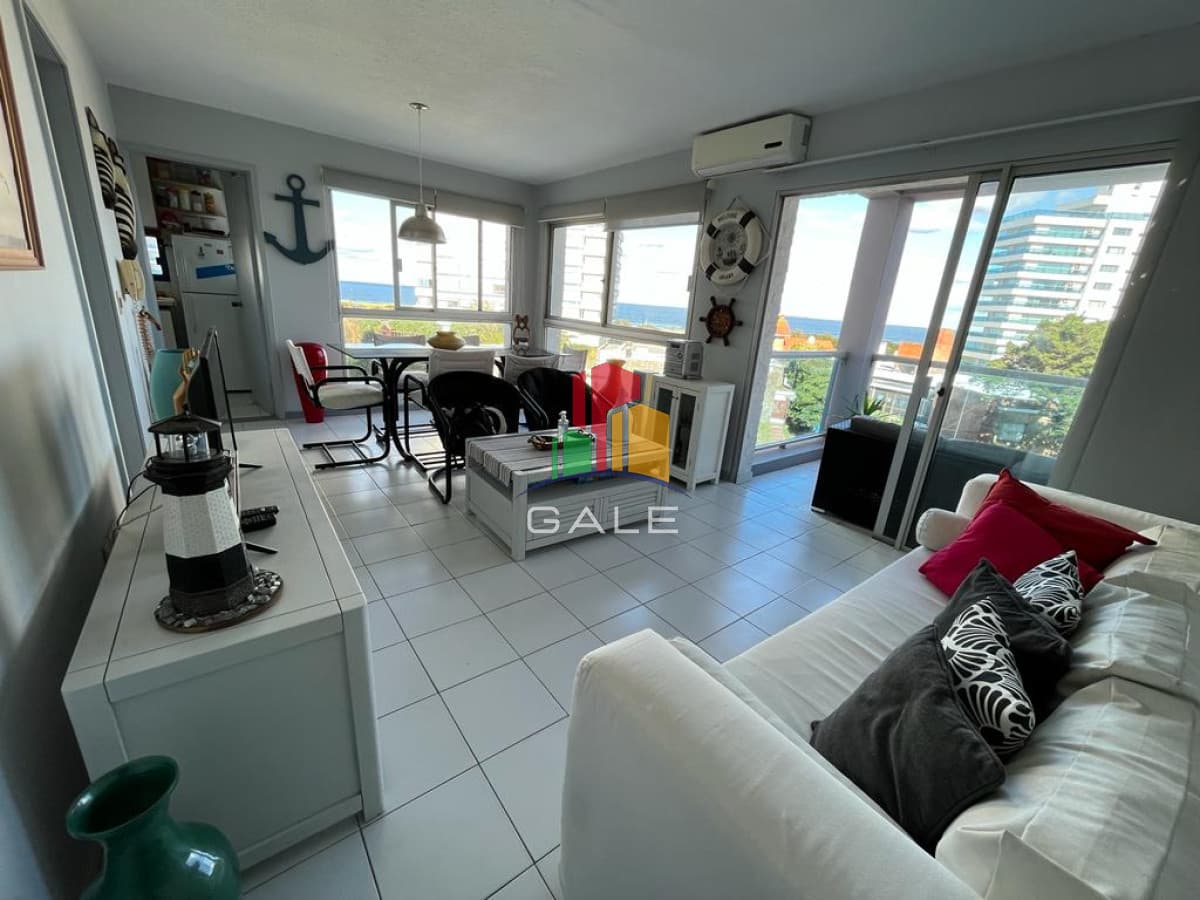 Gale Propiedades & Escribanía Apartamento ID.3745 - Apartamento en venta de 2 dormitorios, terraza con vista al mar- Brava, Punta del Este