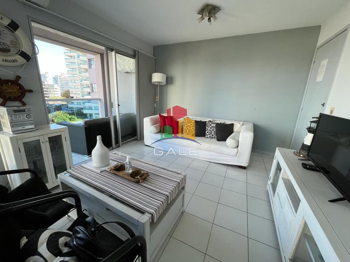 Gale Propiedades & Escribanía Apartamento ID.3745 - Apartamento en venta de 2 dormitorios, terraza con vista al mar- Brava, Punta del Este