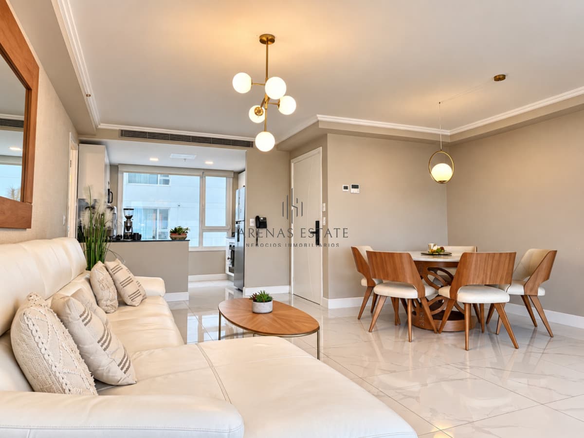Exclusivo apartamento en primera línea de Playa Mansa