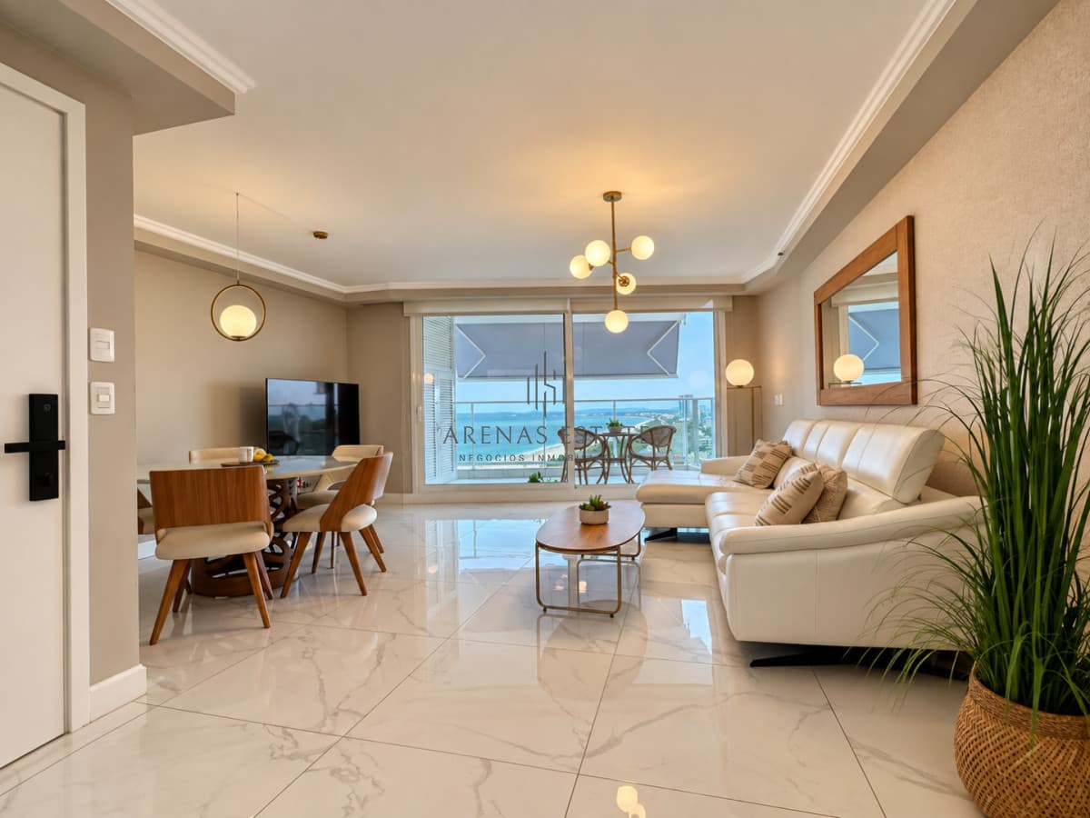 Exclusivo apartamento en primera línea de Playa Mansa