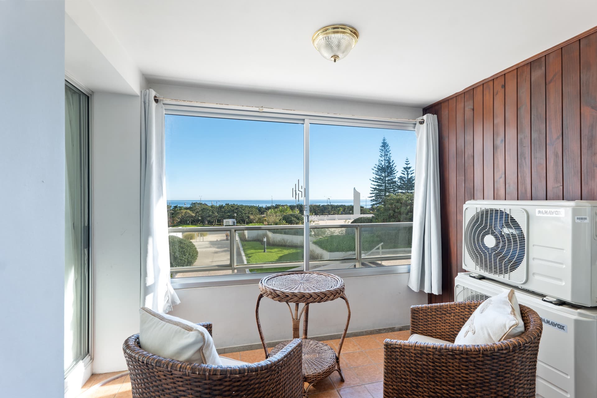 TEMPORADA 2023!! IDEAL 3 PERSONAS!! APARTAMENTO COMPLETO FRENTE AL MAR CON SERVICIO DE PLAYA Y PISCINA CLIMATIZADA!!