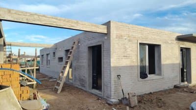 Precio en pozo. Casa construcción tradicional en Maldonado.  -