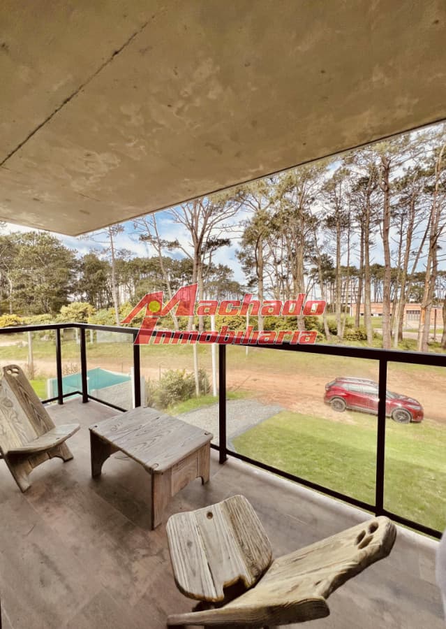 Moderna casa, casi a estrenar, en alquiler de verano, en Punta del Este.