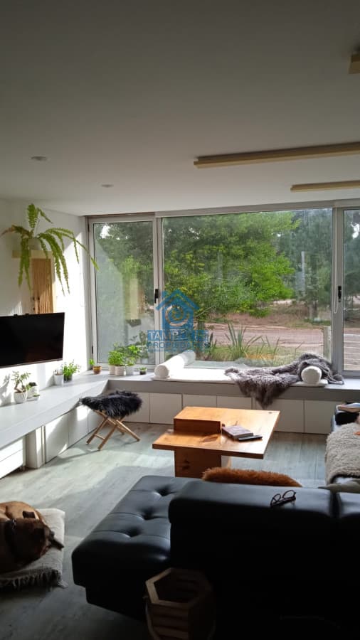 Alquiler de temporada, casa de 3 dormitorios con piscina y barbacoa abierta.  -