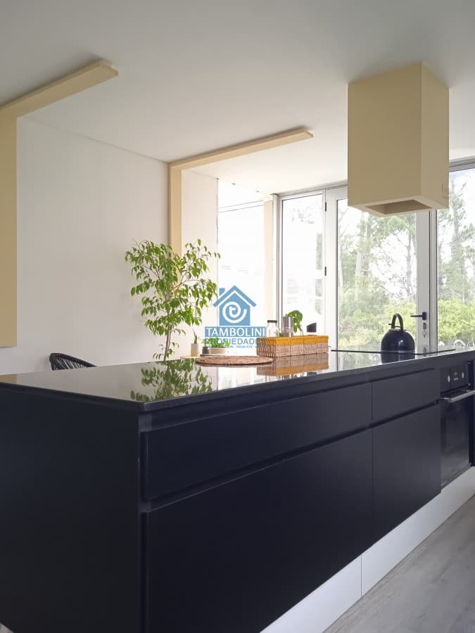 Alquiler de temporada, casa de 3 dormitorios con piscina y barbacoa abierta.  -