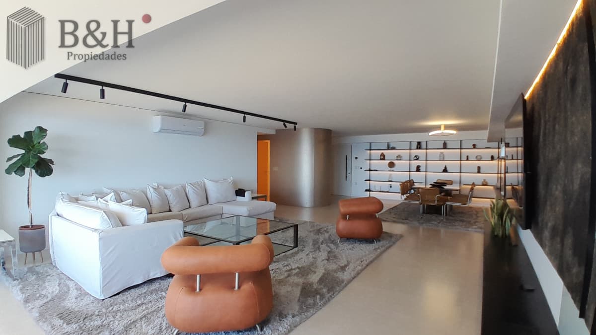 Amplio apartamento en Primera línea de playa brava. PUNTA del Este. Alquiler de verano