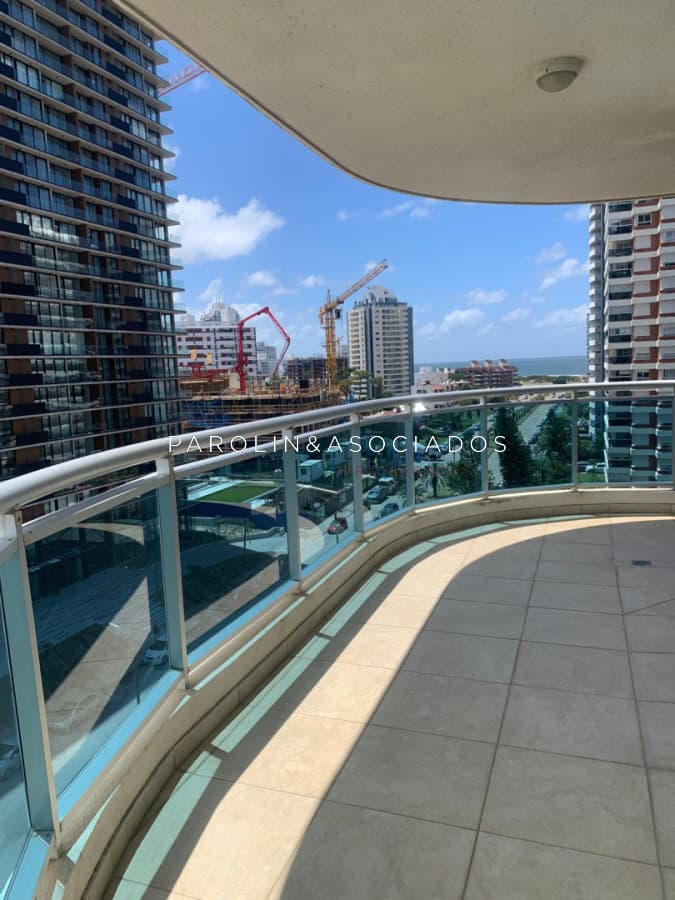 Apartamento en venta en Sol y Luna, Punta del Este.