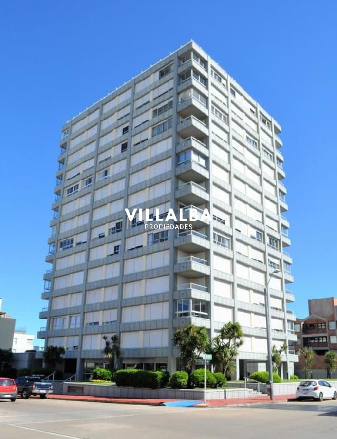 APARTAMENTO EN EDIFICIO RECLADA