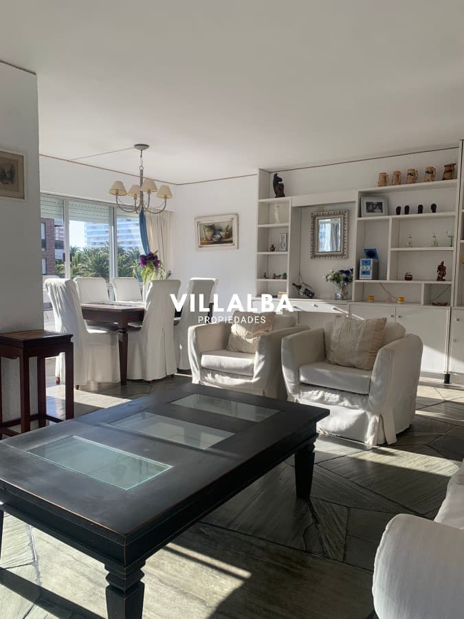 APARTAMENTO EN EDIFICIO RECLADA