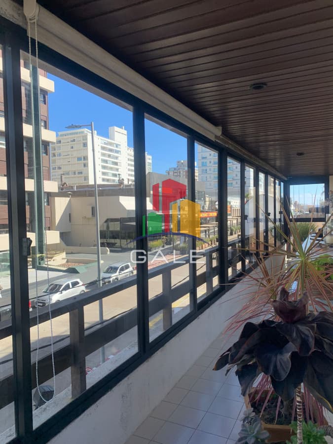 apartamento en edificio coral gables  -